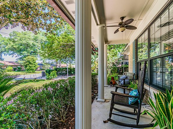 2nd image of 2775 Brookwood Dr