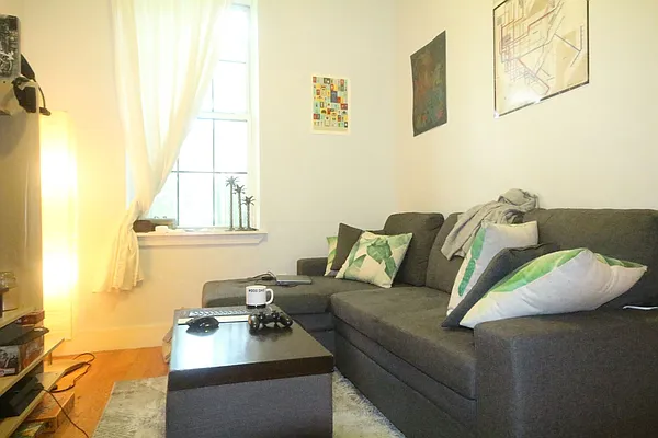 Rented by Rental Solutions Inc | media 45