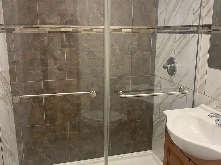 1815 E Thomas St #B — Photo 10