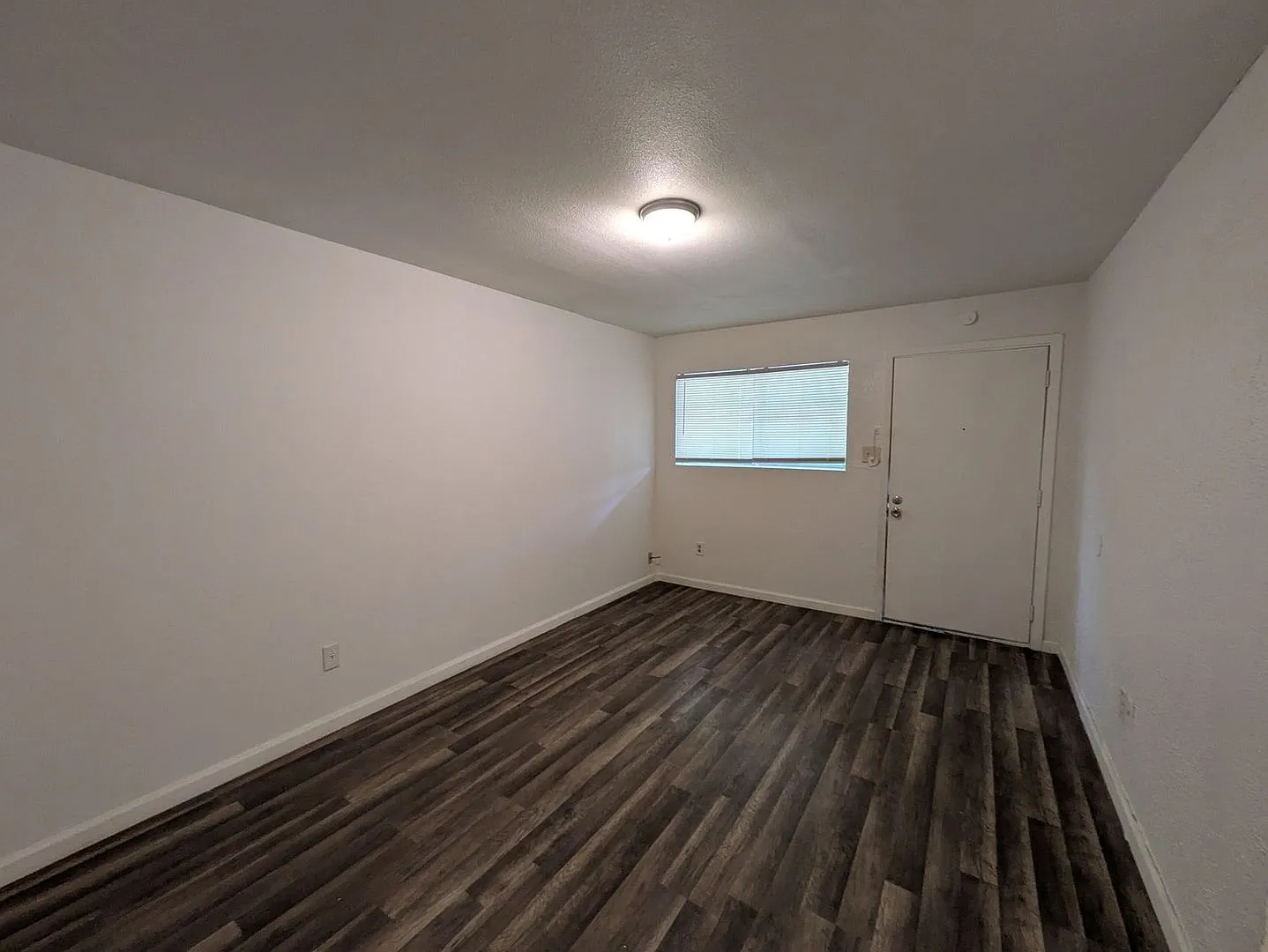 Woodrow Apartments — Photo 3