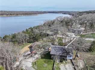 23207 E Mockingbird Dr, Golden, MO 65658