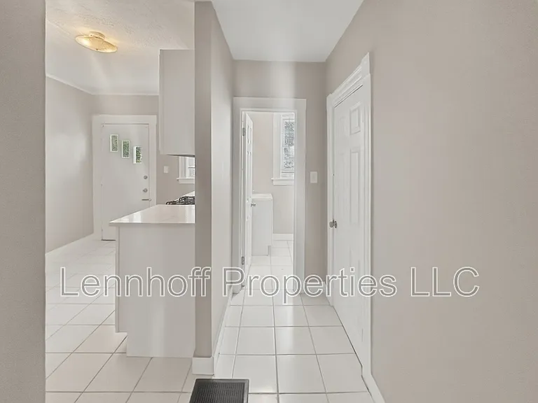 23 Hilton St #1 — Photo 2