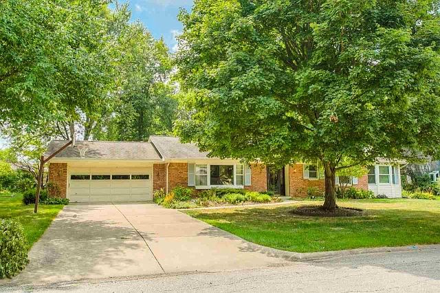 1st image of 20 Woodmere Ct