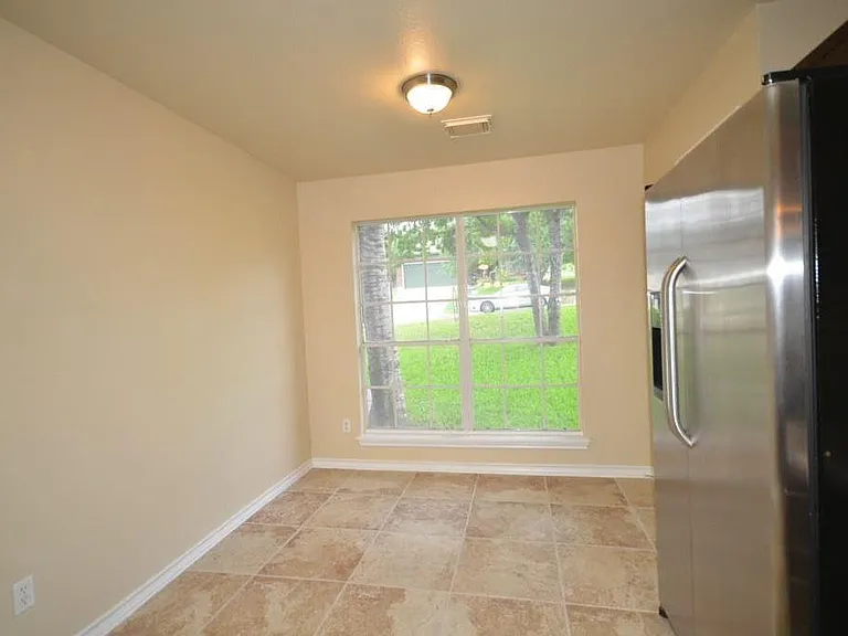 5315 Hickory Dr — Photo 6