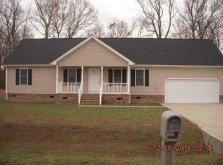 101 Perth Dr, Elizabeth City, NC 27909