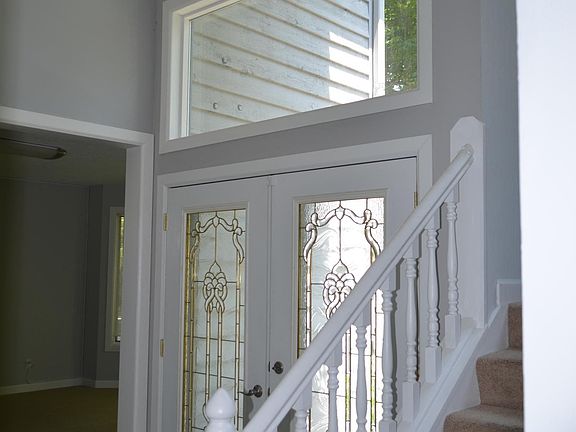 4th image of 2401 N Kensington Way