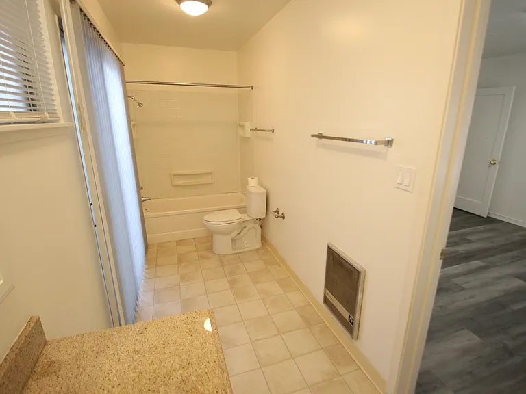 8 Holcomb Ct #A — Photo 15