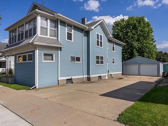 4th image of 1315 W Court St