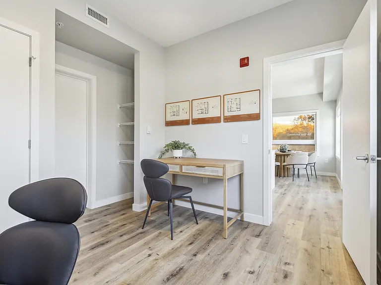 239 Eden Oak Trl — Photo 8