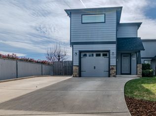 1109 Peachwood Ct, Medford, OR