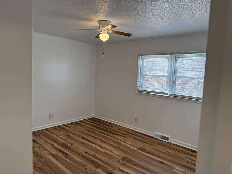 528 River Oak Dr — Photo 11