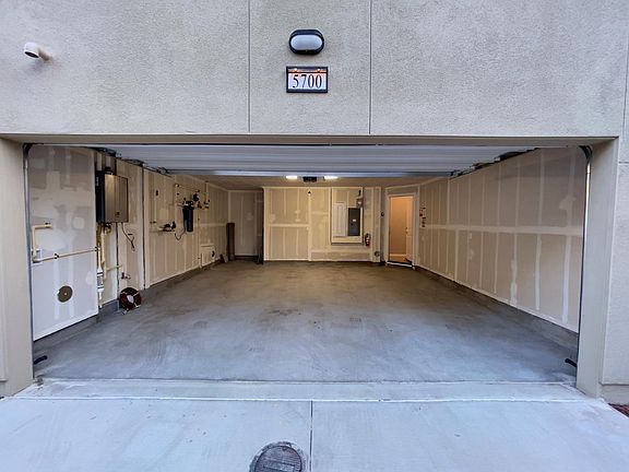 Side-by-side car garage