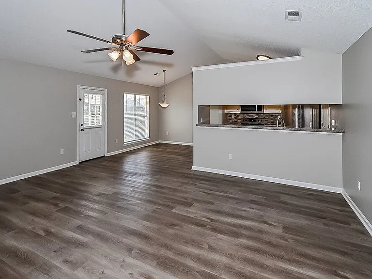 6306 Magnolia Lakes Dr — Photo 4