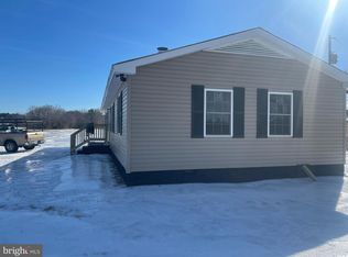 369 Ivey Creek Rd, Lancaster, VA 22503