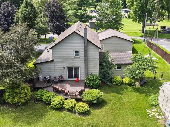 N4213 Golf Course Rd, Brodhead, WI 53520