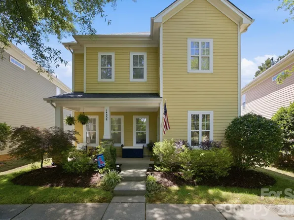 14458 Holly Springs Dr, Huntersville, NC 28078
