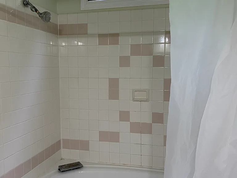882 Indian Trail Blvd — Photo 16