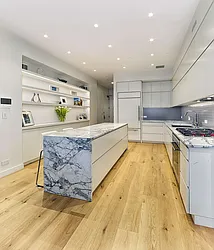 Sold by Isen & Company : Real Estate Advisors