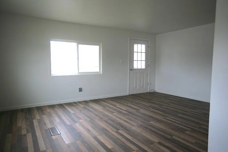 3 bed, 1200 sqft, $2,800 — Photo 3