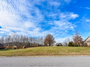 9785 S Water Tower Dr, Haubstadt, IN 47639