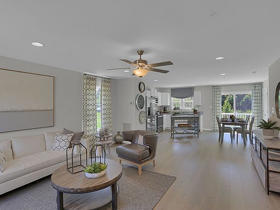 Great Room Kitchen Breakfast