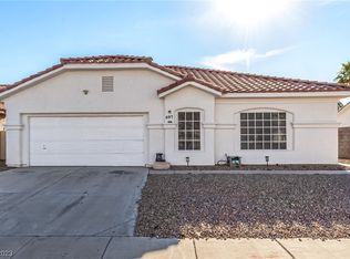 697 Pearl Island Dr, Henderson, NV 89015