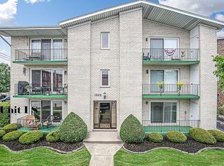 10418 S Komensky Ave APT 1S, Oak Lawn, IL 60453