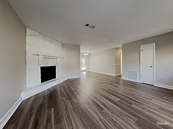 5th image of 968 Country Oaks Ct
