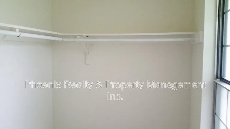2332 McKinley Ave — Photo 12
