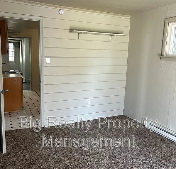 40 E 3rd St #1 — Photo 6