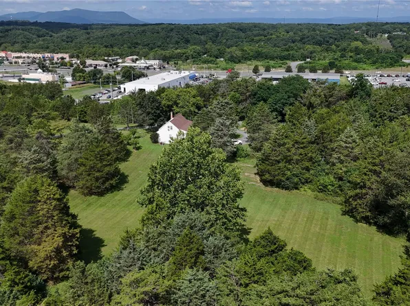 167 Cedar Park Ct, Front Royal, VA 22630