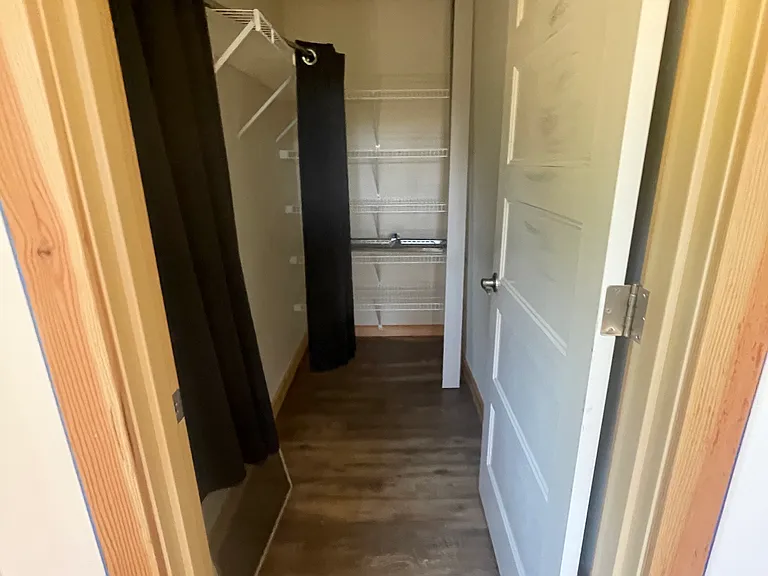 Stella Ln — Photo 3