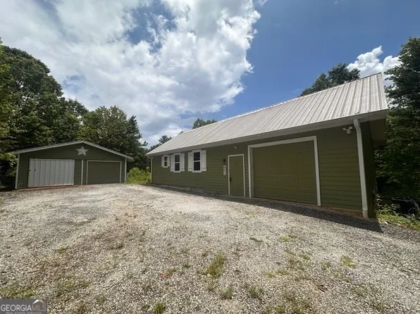 852 Crunkleton Ln, Tiger, GA 30576