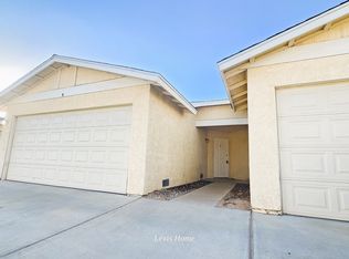 15596 Tonekai Rd APT B, Apple Valley, CA 92307