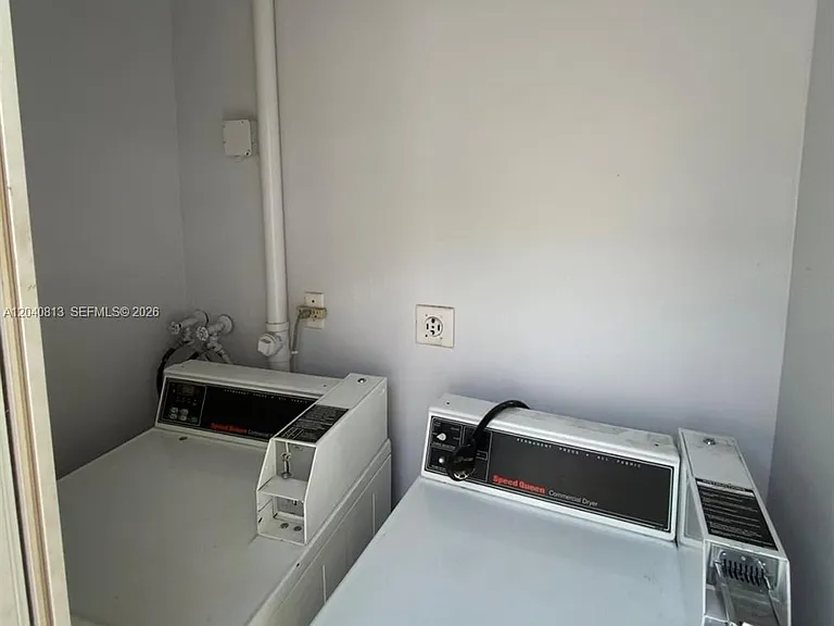 1015 SW 4th Ave #B — Photo 14