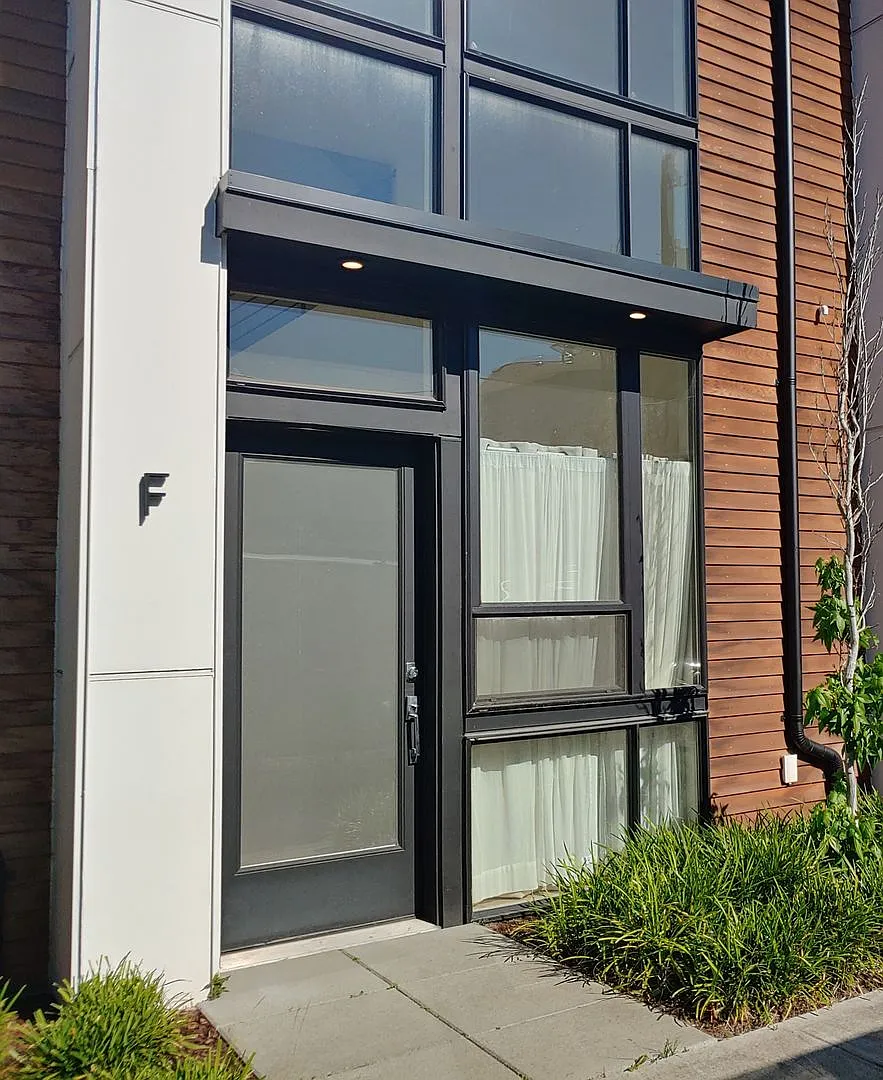6630 Carleton Ave S — Photo 4