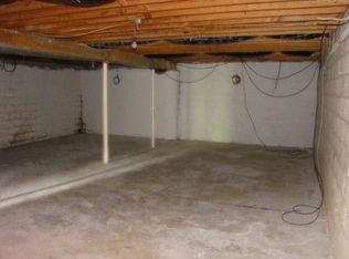 910 Walker St, Ronceverte, WV 24970