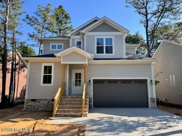 704 Bald Eagle Dr, Vass, NC 28394