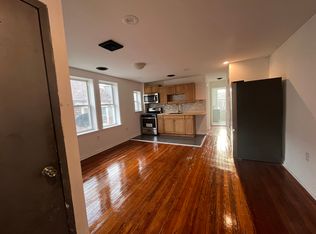 812 Wynnewood Rd FLOOR 3, Philadelphia, PA 19151