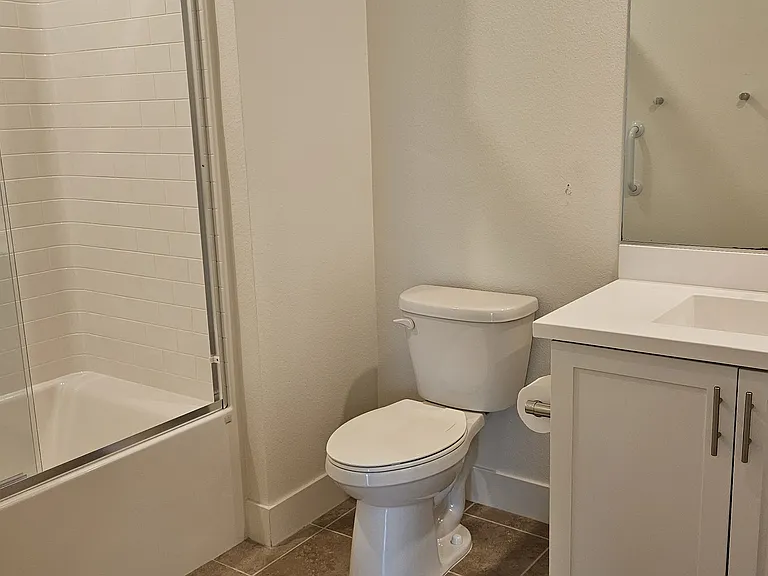 2nd Bathroom