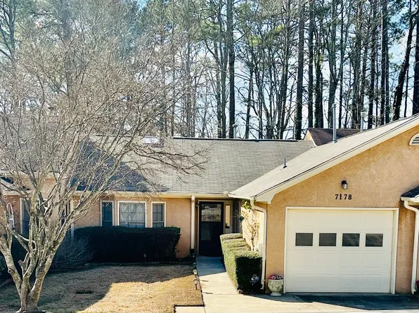 7178 Woodridge Ln, Union City, GA 30291