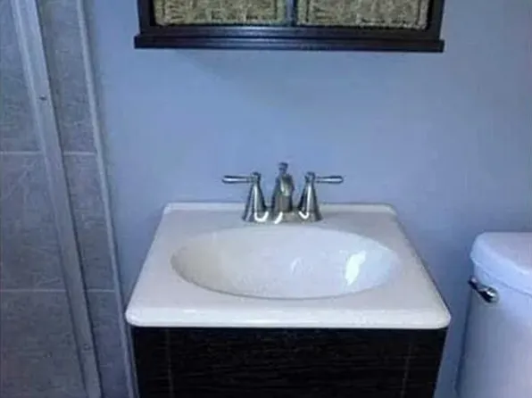 3031 Edwin Avenue image 6 of 8