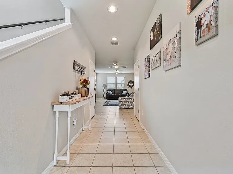 336 Wapiti Rd — Photo 5