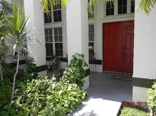 9050 Southern Orchard Rd S, Davie, FL 33328