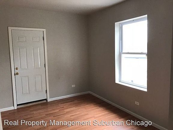 4th image of 113 N 23rd Ave APT 1F