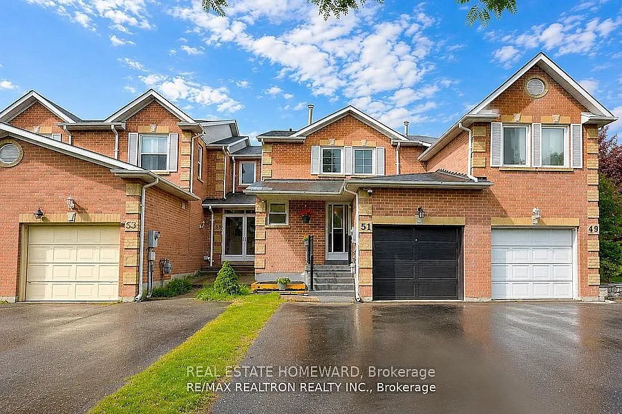 51 Steepleview Cres