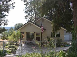 213 N B St, Mount Shasta, CA 96067