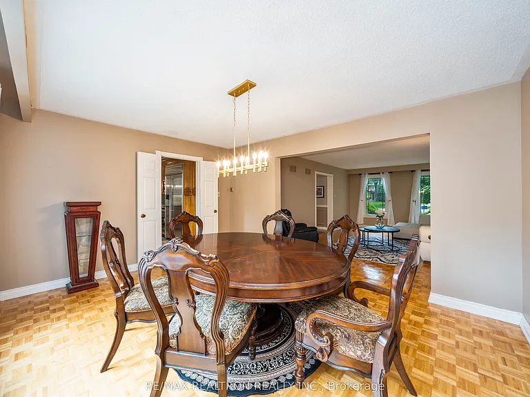 194 Glenada Ct — Photo 16