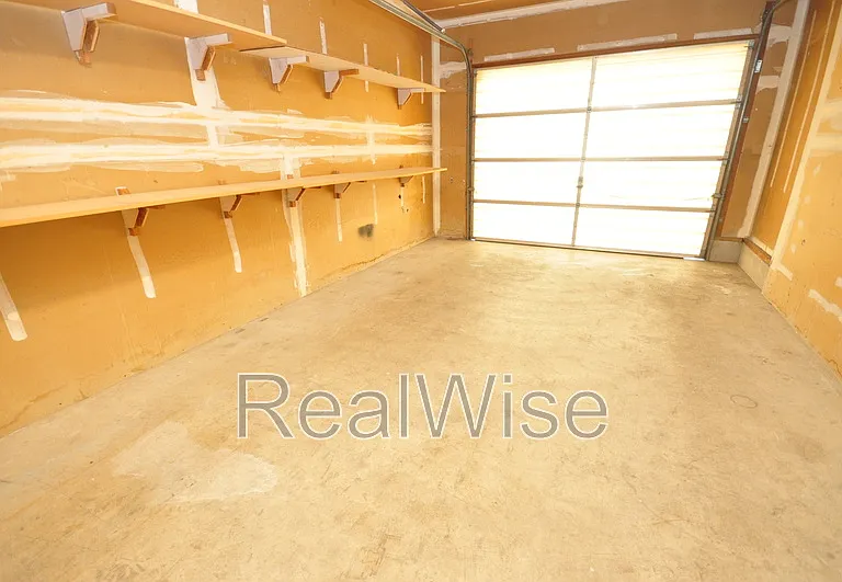 1132 NE Barager Ave — Photo 25