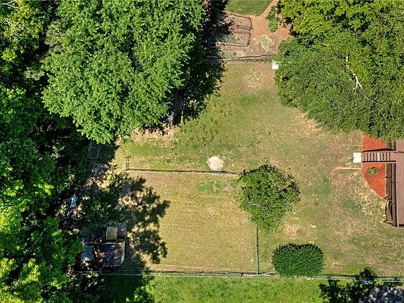 5th image of 3366 Highland Pine Way